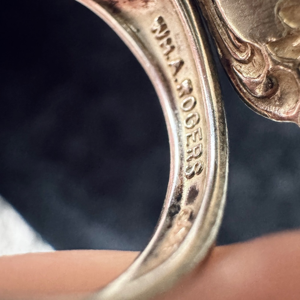 Vintage Silver Spoon Ring Size 7 Adjustable | Floral Wm A Rogers - Picture 4 of 6